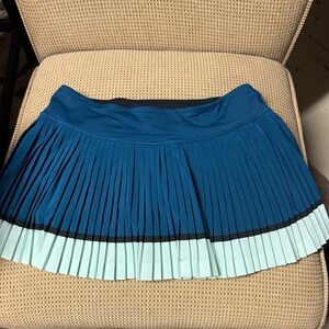 Lululemon Athletica Blue and Mint Pleated Mini Skirt